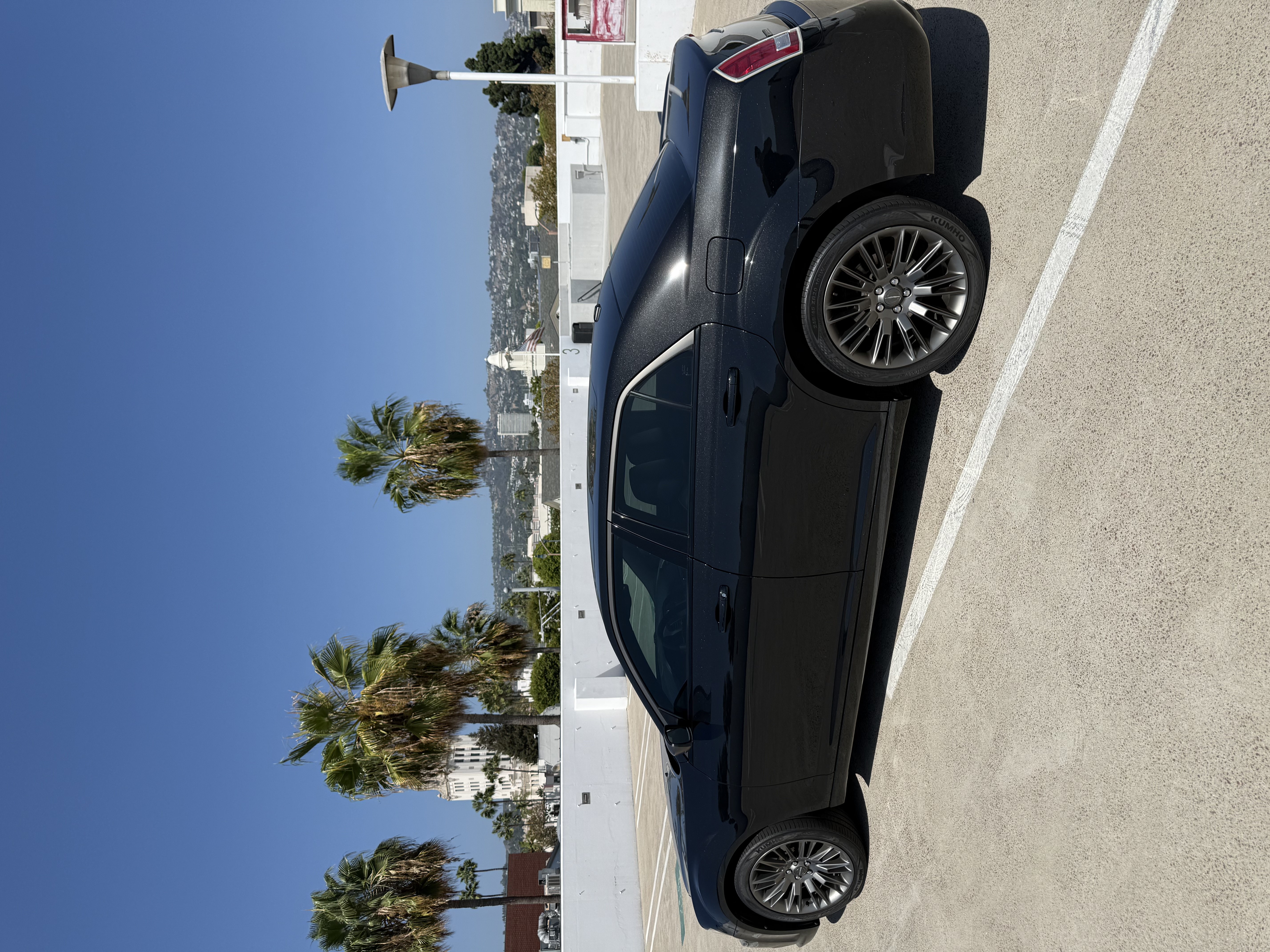 Used 2014 Chrysler 300 C RWD image 1