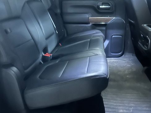 Used 2022 Chevrolet Silverado 2500 High Country image 9