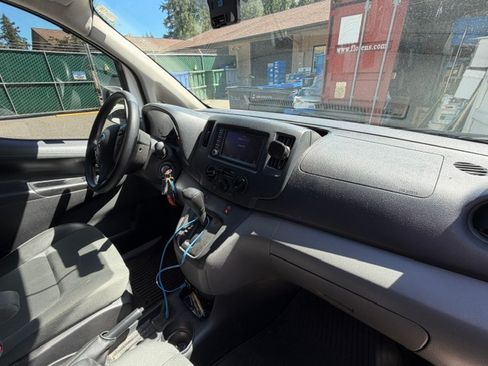 Used 2020 Nissan NV200 SV FWD image 11