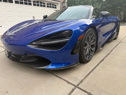 Used 2018 McLaren 720S Performance RWD image 1