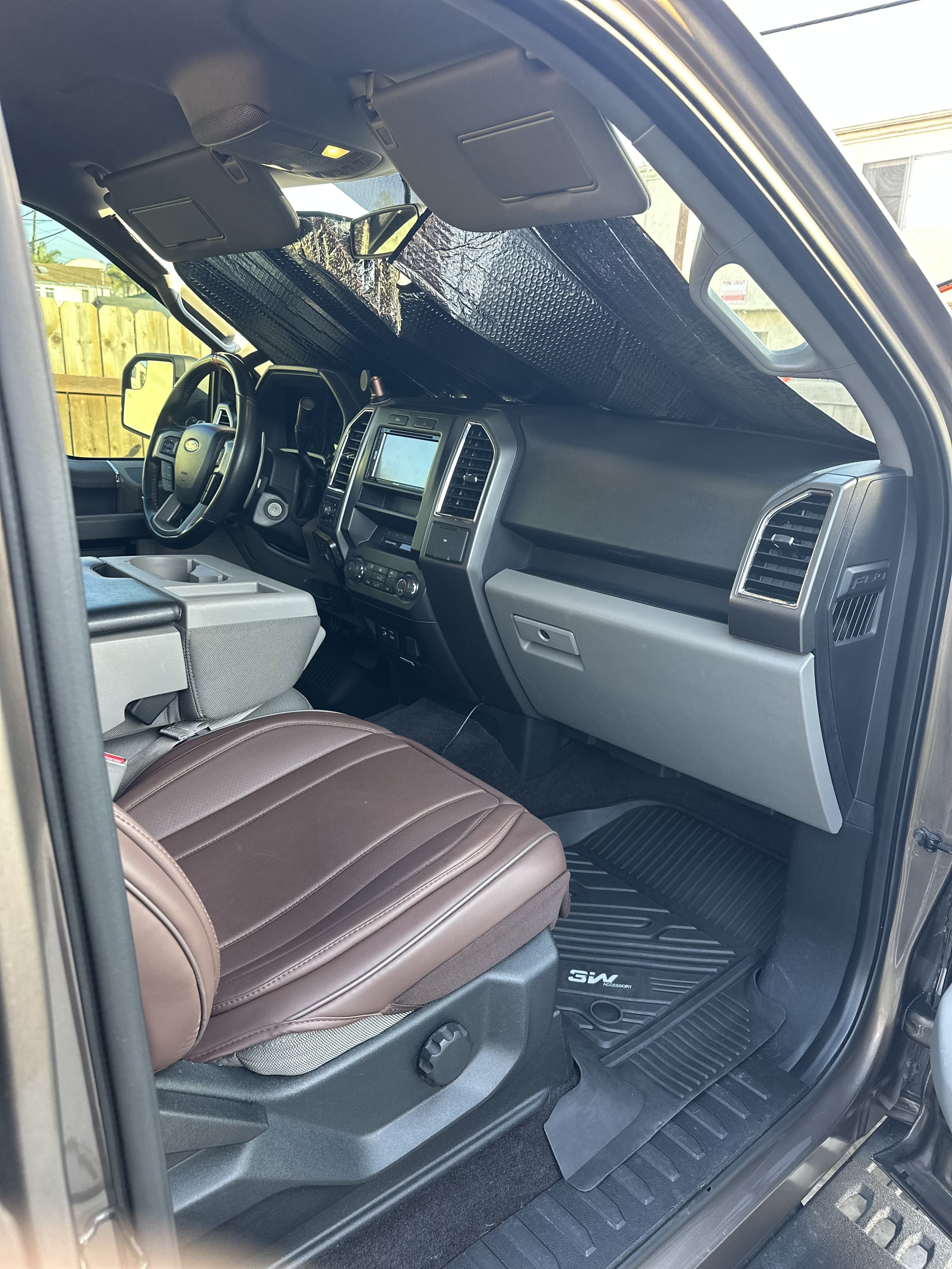 Used 2015 Ford F150 XLT w/ Equipment Group 301A Mid AWD/4WD image 14