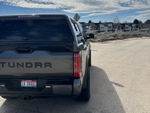 Used 2024 Toyota Tundra Platinum image 9