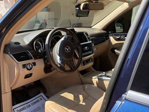 Used 2015 Mercedes-Benz GL 450 4MATIC image 2