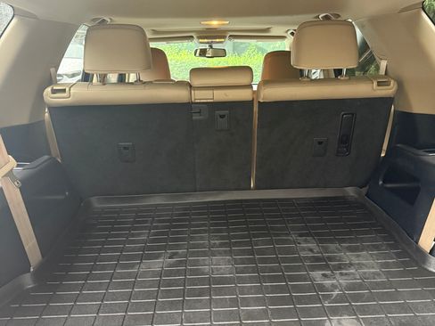 Used 2015 Toyota 4Runner Limited AWD/4WD image 17