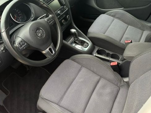 Used 2011 Volkswagen Golf TDI FWD image 5