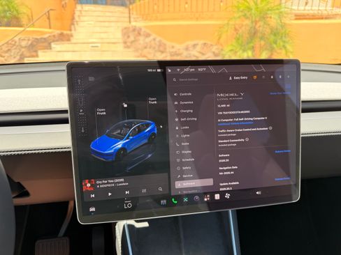 Used 2026 Tesla Model Y Long Range RWD image 7