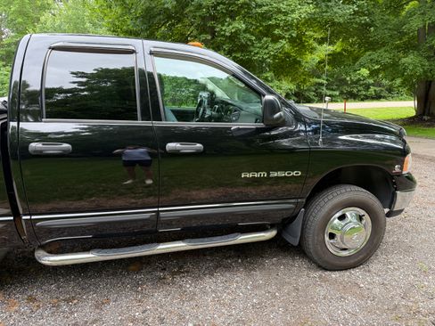 Used 2005 Dodge Ram 3500 Truck SLT w/ Quad Cab Big Horn Value Group AWD/4WD image 9