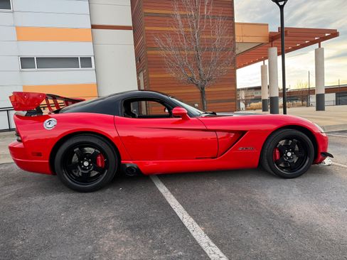 Used 2008 Dodge Viper SRT-10 w/ Competition Group image 6
