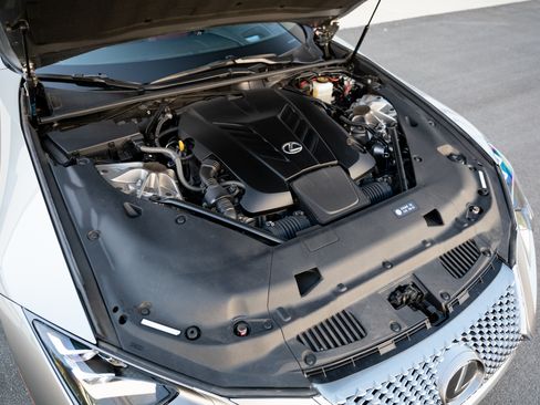 Used 2019 Lexus LC 500 Coupe w/ Performance Package image 9