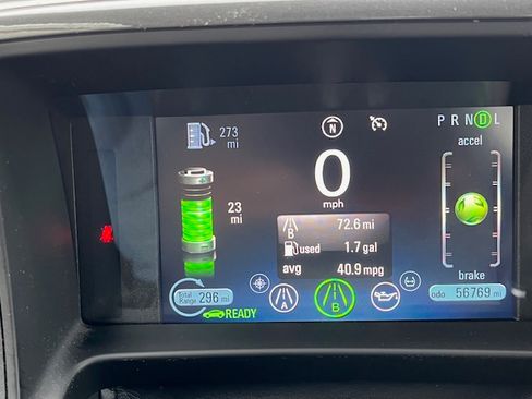 Used 2012 Chevrolet Volt Premium w/ Premium Trim Package image 2