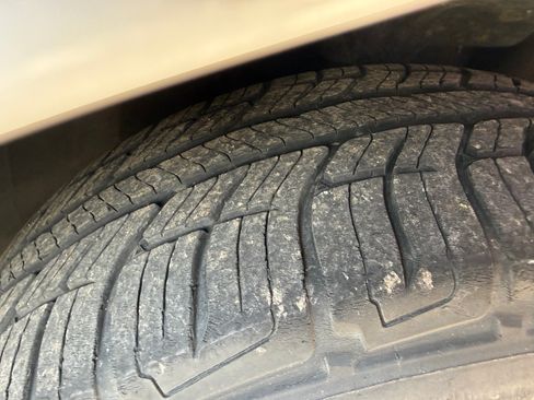 Used 2010 Mitsubishi Galant SE FWD image 28