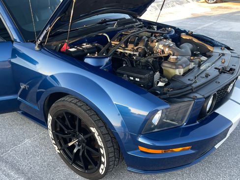 Used 2006 Ford Mustang GT Premium image 15