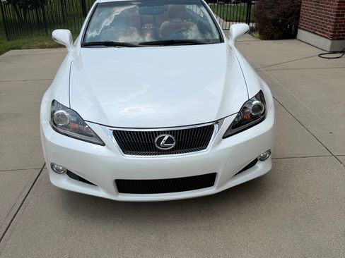 Used 2011 Lexus IS 250C w/ Luxury Pkg RWD image 11