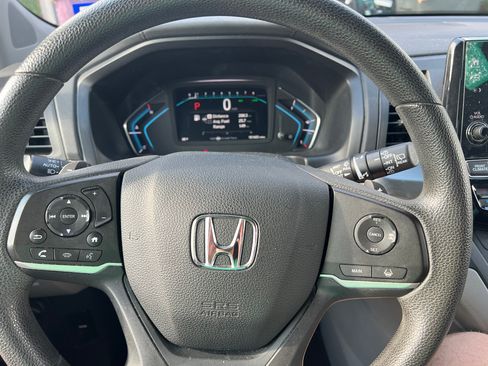 Used 2019 Honda Odyssey EX image 12