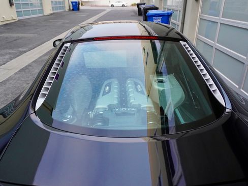 Used 2011 Audi R8 V10 AWD/4WD image 12
