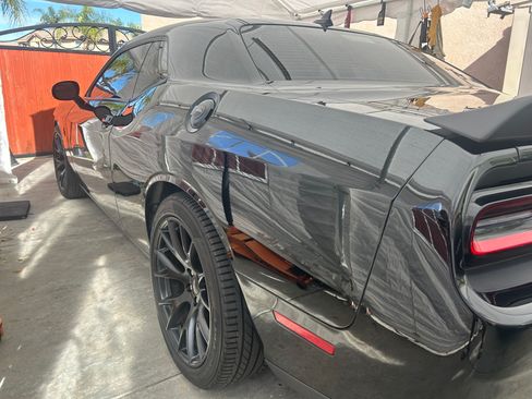 Used 2016 Dodge Challenger SRT Hellcat image 13