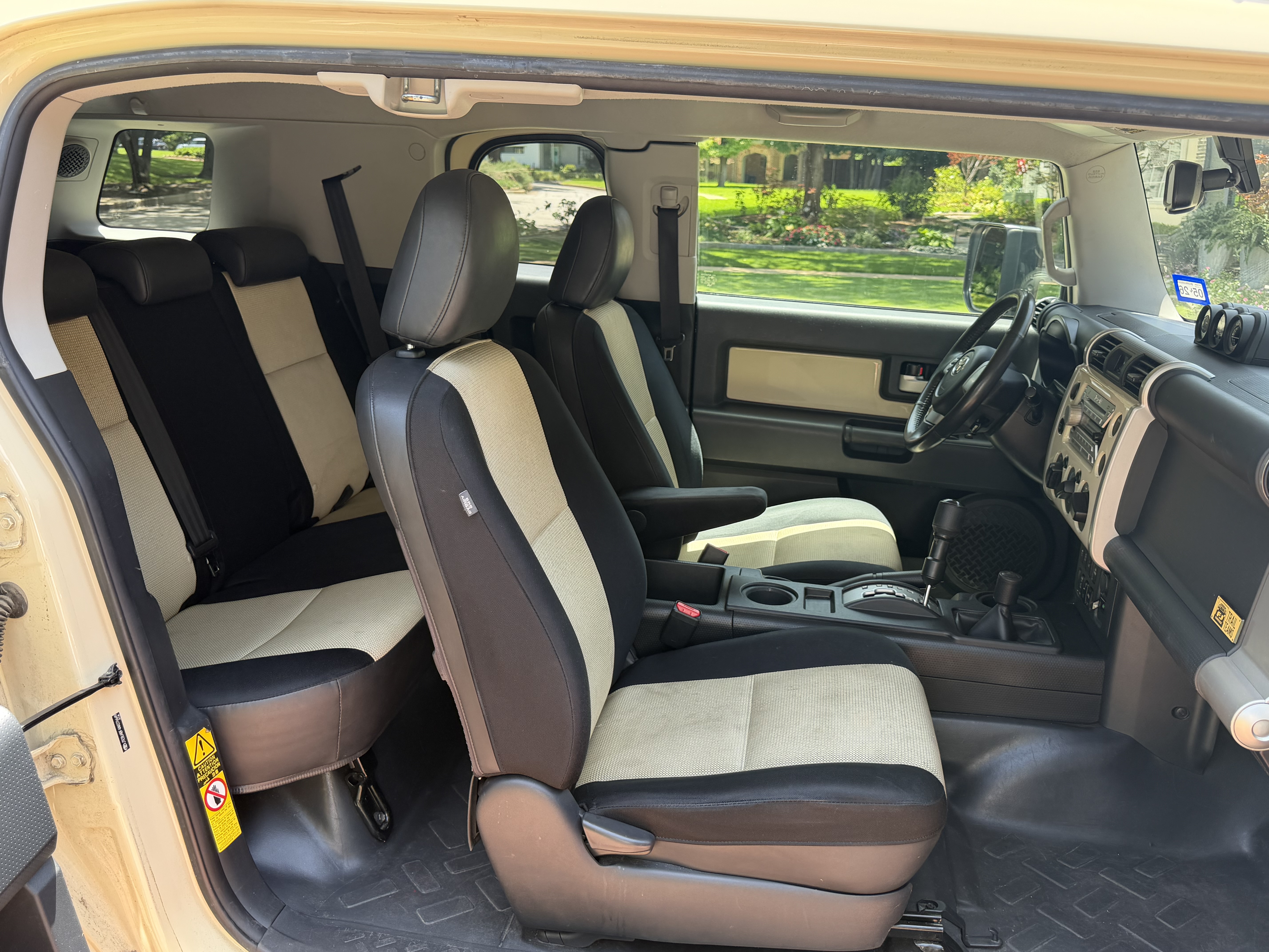 Used 2010 Toyota FJ Cruiser 4WD image 8
