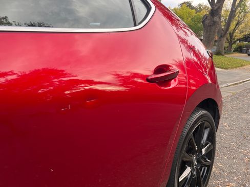 Used 2020 MAZDA MAZDA3 Hatchback w/ Preferred Package image 19