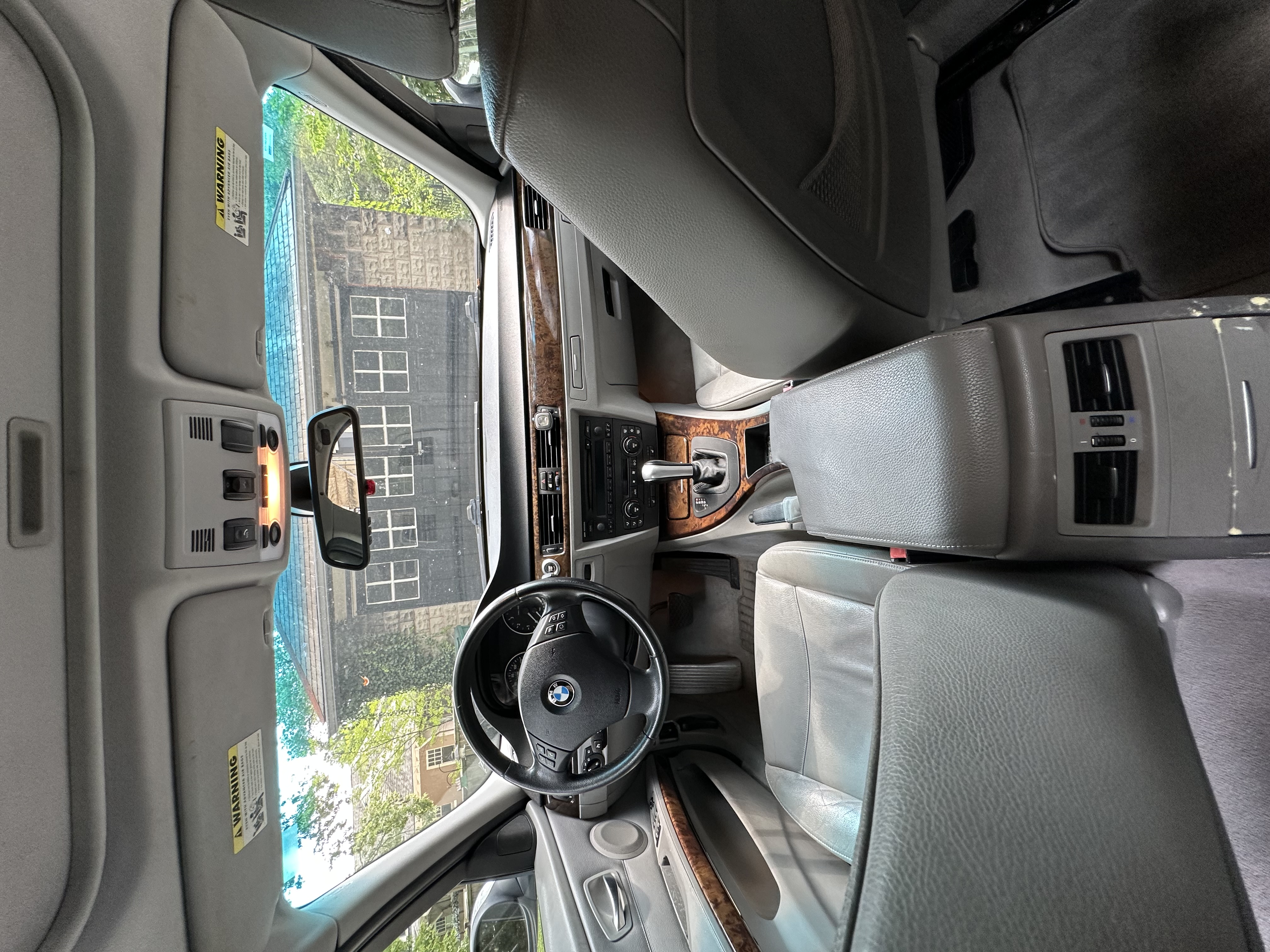 Used 2006 BMW 325i Sedan RWD image 5