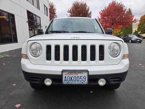 Used 2014 Jeep Patriot Sport w/ Power Value Group image 2