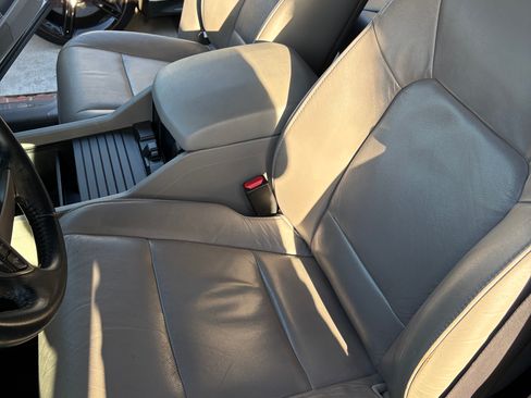 Used 2011 Honda Pilot EX-L image 12