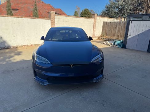 Used 2022 Tesla Model S Plaid image 10