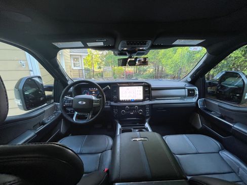 Used 2025 Ford F250 Platinum AWD/4WD image 6
