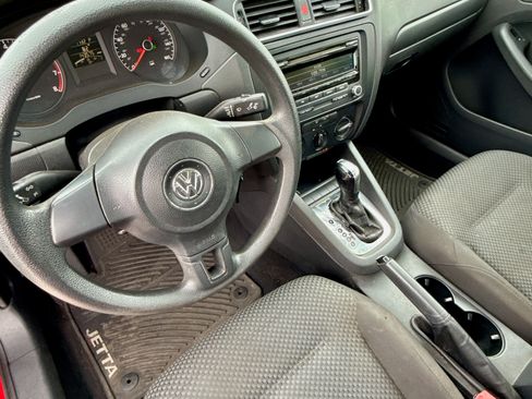 Used 2012 Volkswagen Jetta S image 9