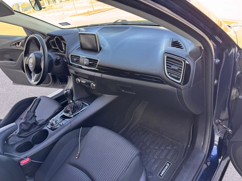 Used 2014 MAZDA MAZDA3 i Touring w/ Technology Package image 13