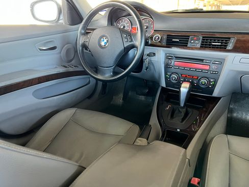 Used 2011 BMW 328i xDrive Sedan image 16