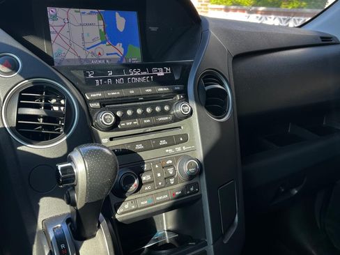Used 2015 Honda Pilot Touring image 11