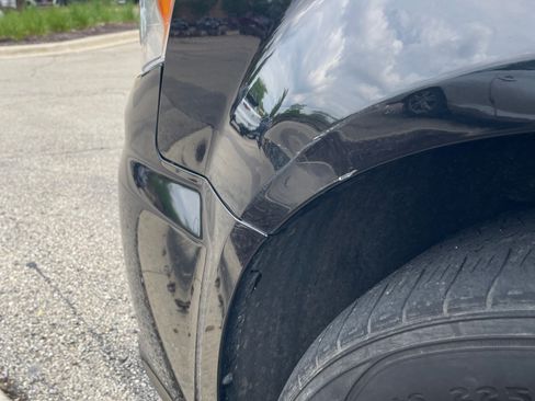 Used 2014 Chrysler Town & Country Touring FWD image 25