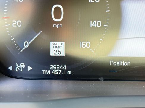 Used 2022 Volvo XC90 T8 Inscription Expression w/ Advanced Package AWD/4WD image 32