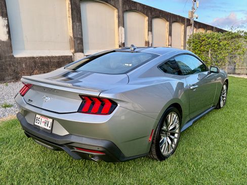 Used 2024 Ford Mustang Premium RWD image 8