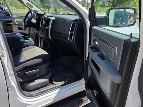 Used 2015 RAM 1500 Big Horn RWD image 15