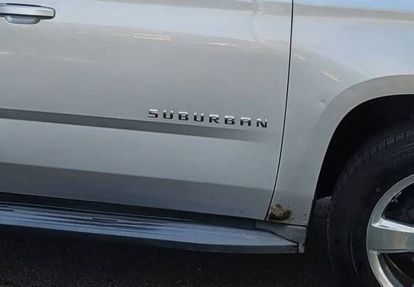 Used 2015 Chevrolet Suburban LT AWD/4WD image 19