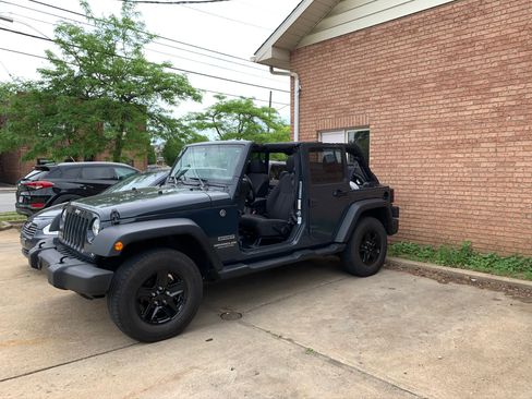 Used 2017 Jeep Wrangler Unlimited Sport w/ Quick Order Package 24S image 5
