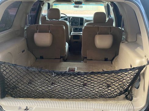 Used 2003 Chevrolet Tahoe LT image 13