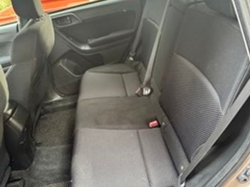 Used 2015 Subaru Forester 2.5i Premium image 12