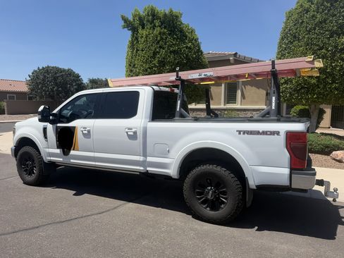 Used 2022 Ford F350 Lariat w/ Tremor Off-Road Package AWD/4WD image 6
