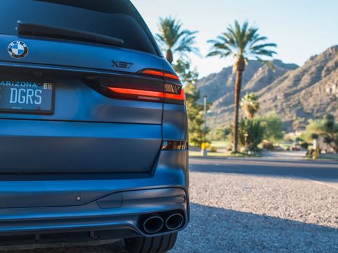 Used 2024 BMW ALPINA XB7 image 6