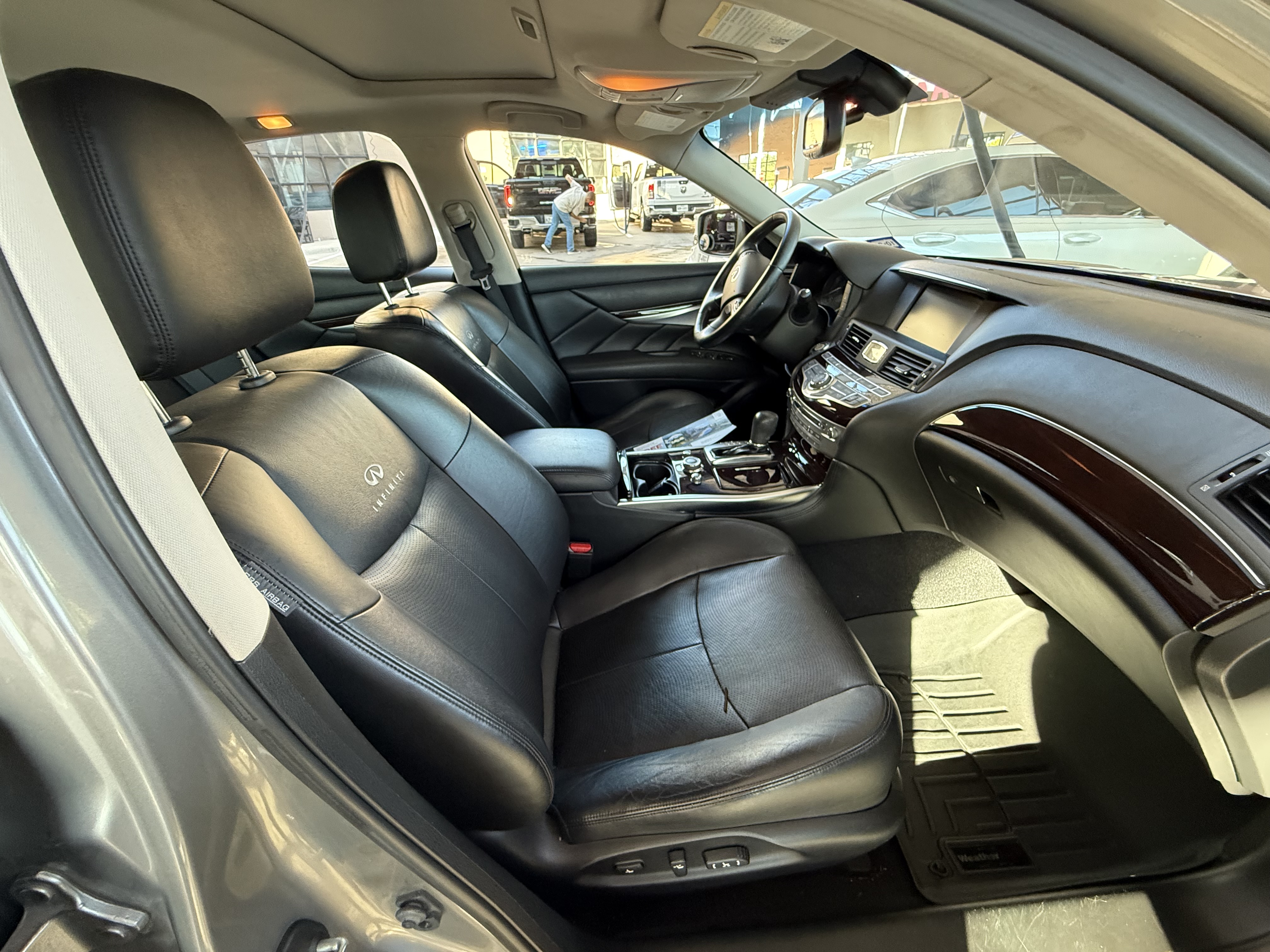 Used 2012 INFINITI M37 x w/ Premium Pkg AWD/4WD image 12