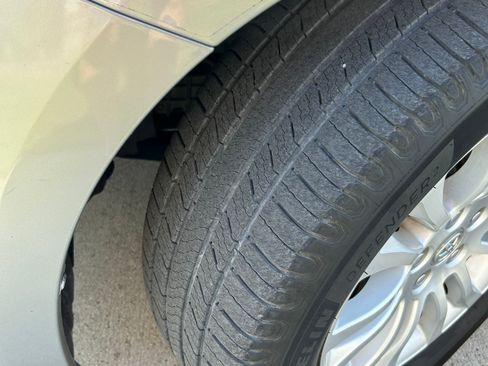 Used 2015 Toyota Sienna XLE FWD image 29