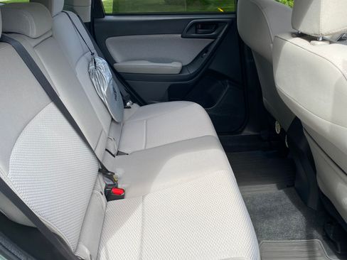 Used 2017 Subaru Forester 2.5i Premium w/ Protection Package #1 AWD/4WD image 5