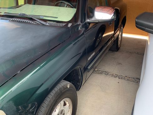 Used 2002 Chevrolet Silverado 1500 LS w/ Electrical Convenience Pkg RWD image 8