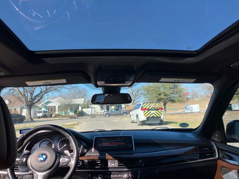 Used 2016 BMW X5 xDrive40e image 13