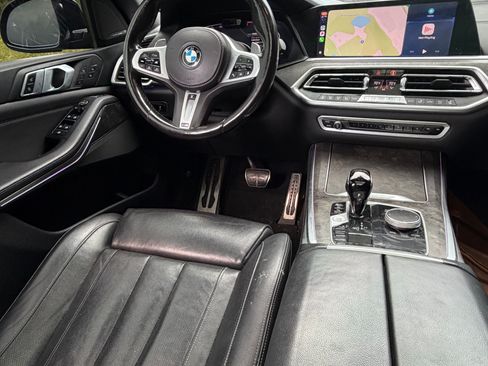 Used 2019 BMW X5 xDrive50i w/ M Sport Package AWD/4WD image 5