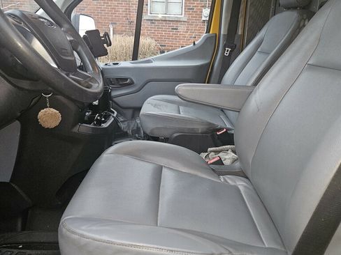 Used 2018 Ford Transit 250 High Roof image 5