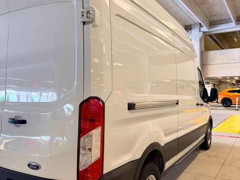 Used 2020 Ford Transit 250 148 High Roof w/ Load Area Protection Package RWD image 2