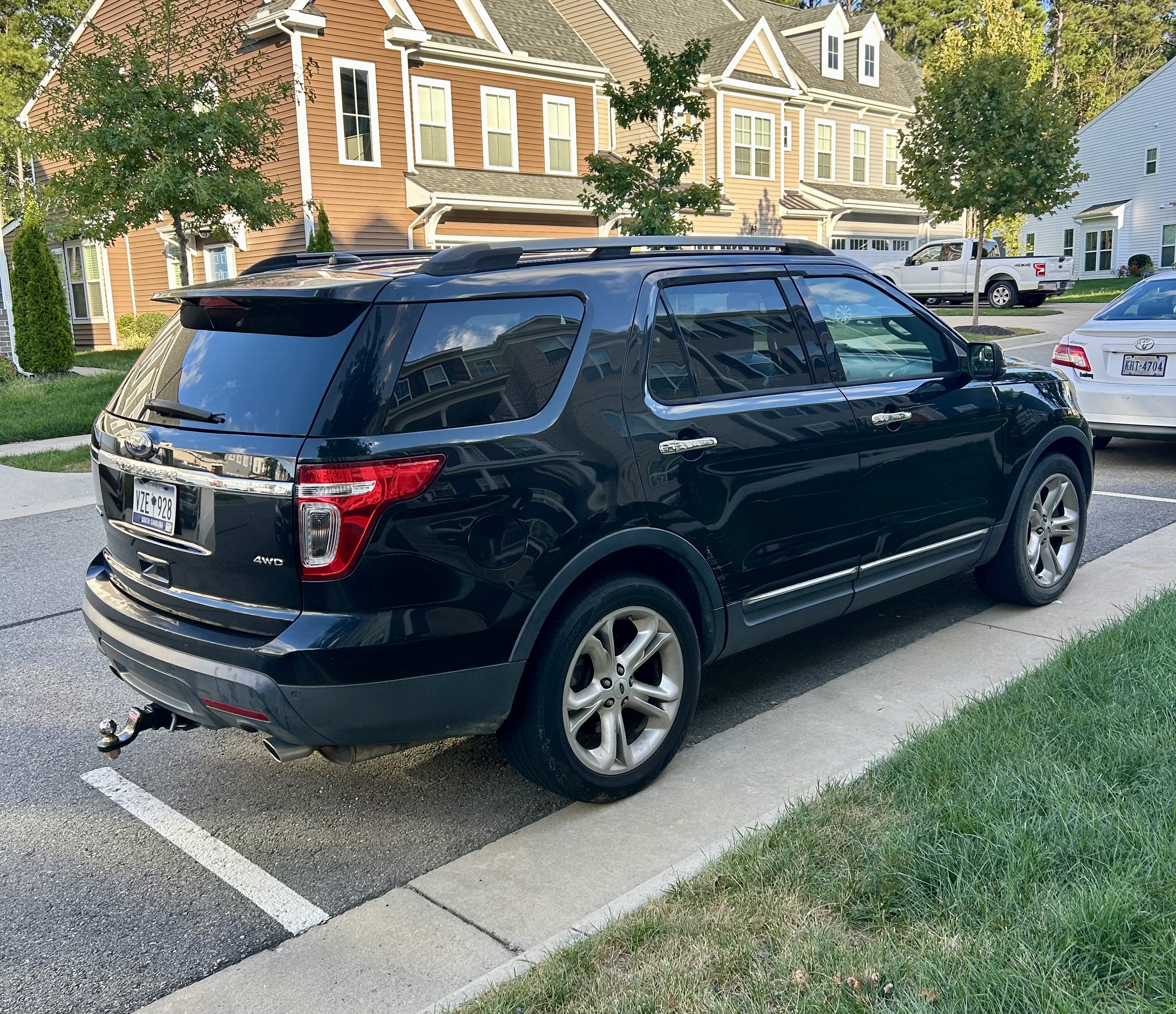 Used 2014 Ford Explorer Limited AWD/4WD image 5